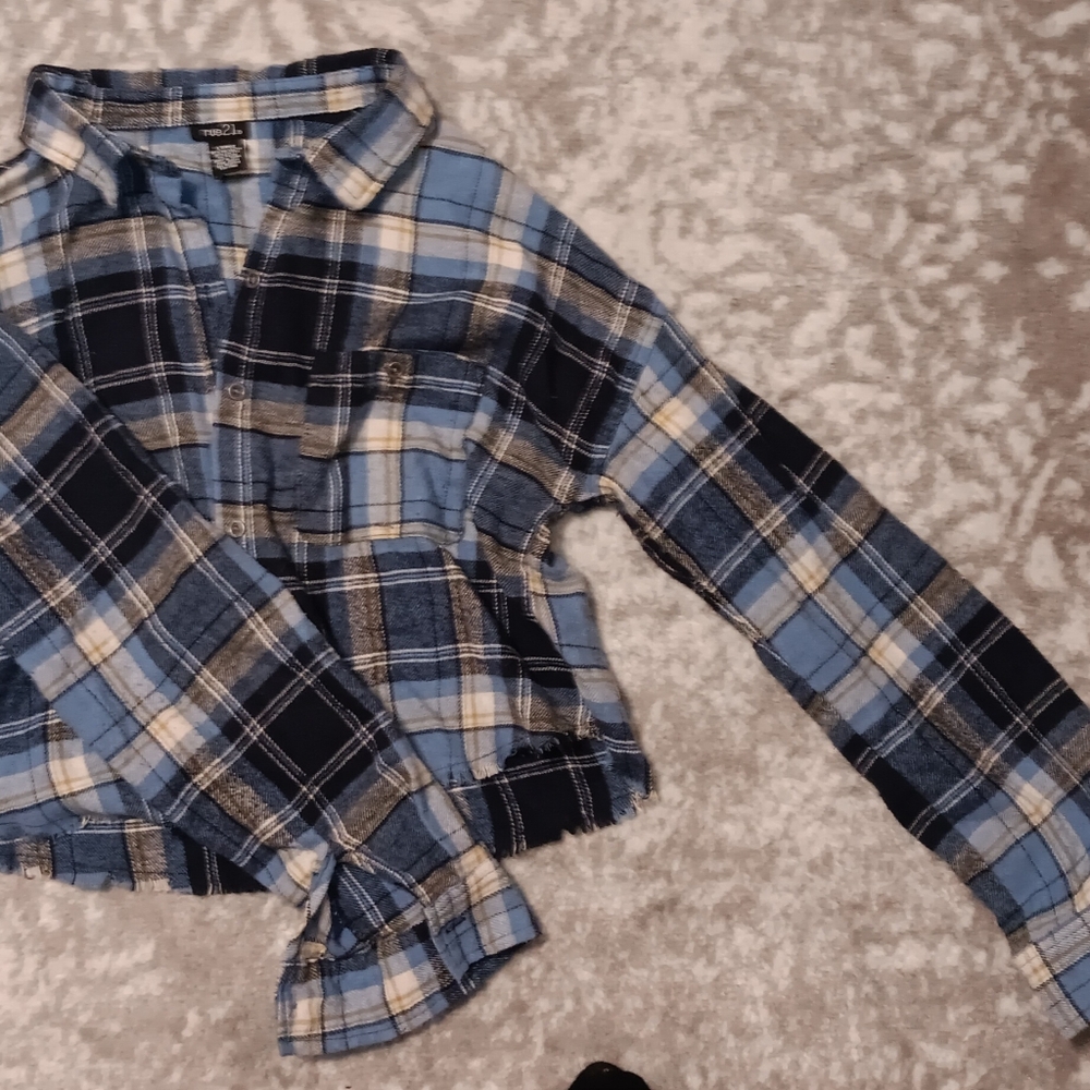 Sweaters,long sleeve medium - Picture 7 of 15